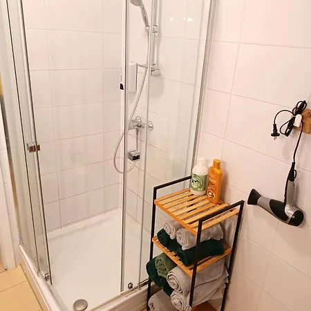 Family 2 Room's Centre Apartament Mürzzuschlag