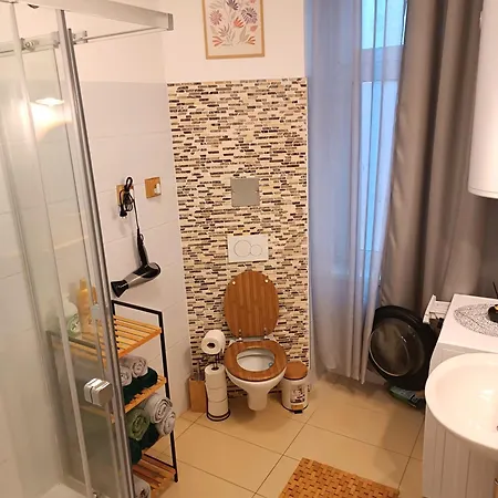 Family 2 Room's Centre Appartamento *