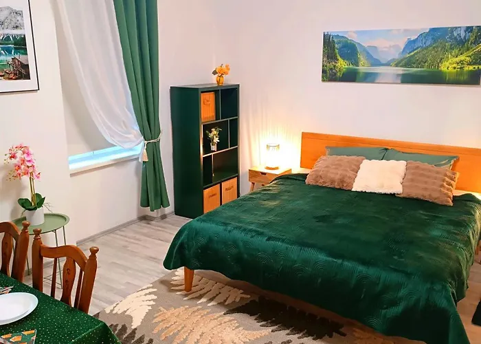 Family 2 Room's Centre Lejlighed *