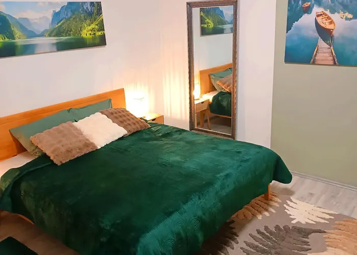 Family 2 Room's Centre *