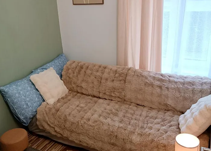 Family 2 Room's Centre Apartment