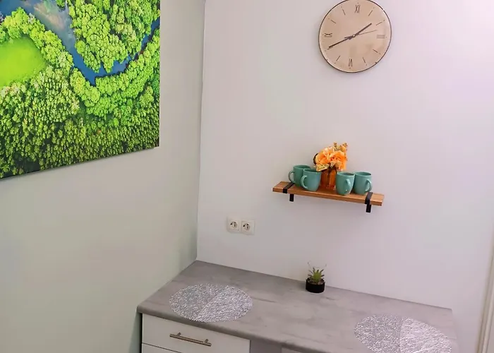 Family 2 Room's Centre